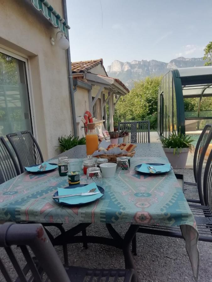 Chambre Familiale "Le Pecher" Saillans  ภายนอก รูปภาพ