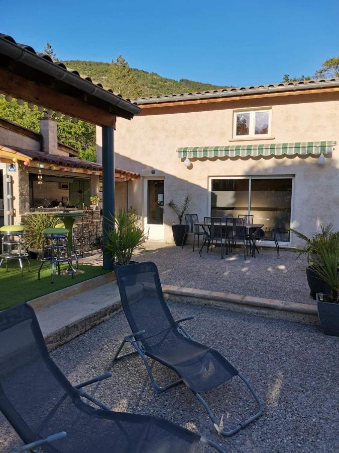 Chambre Familiale "Le Pecher" Saillans  ภายนอก รูปภาพ